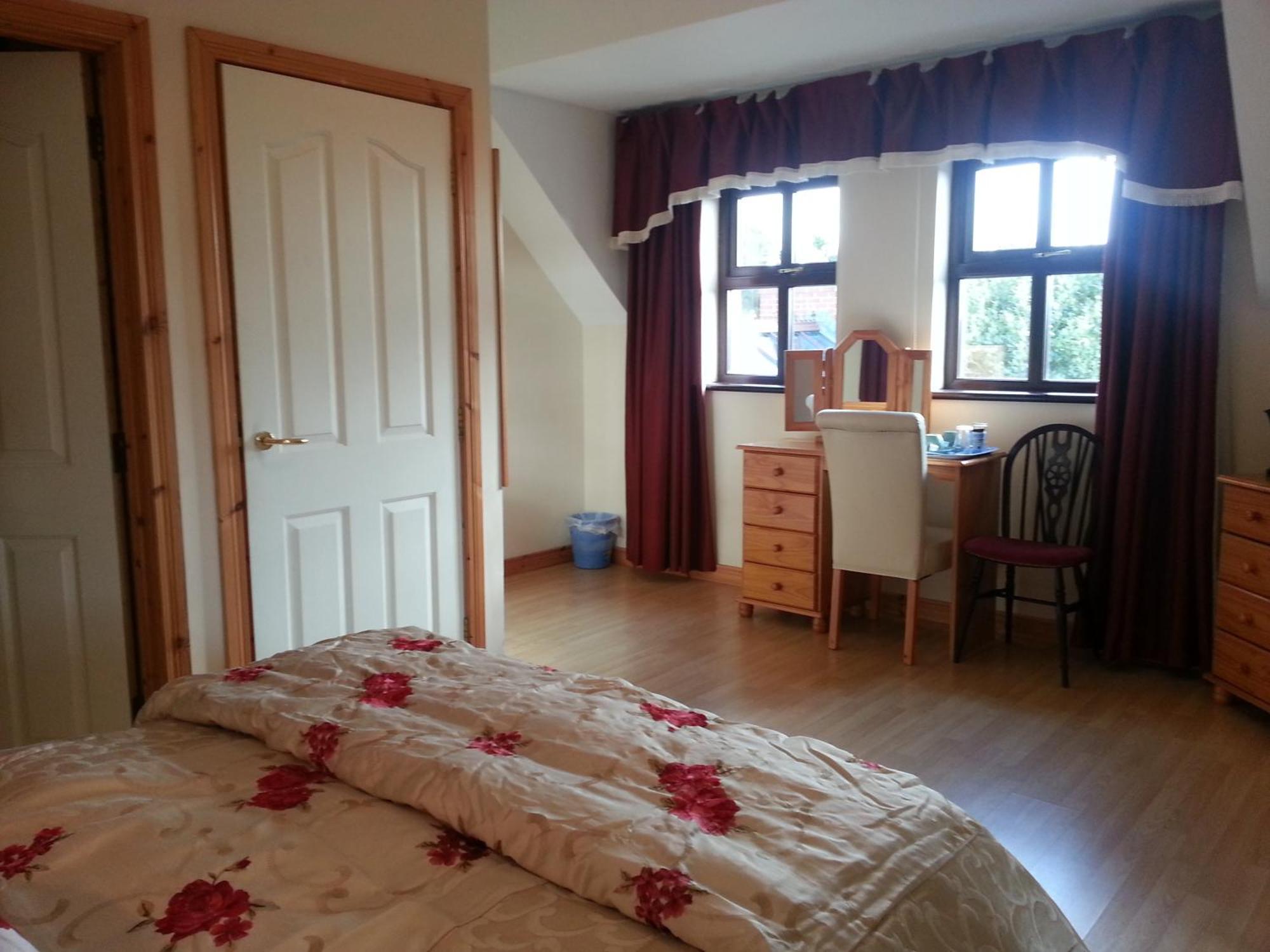 Glenmore House Ballycastle Camera foto
